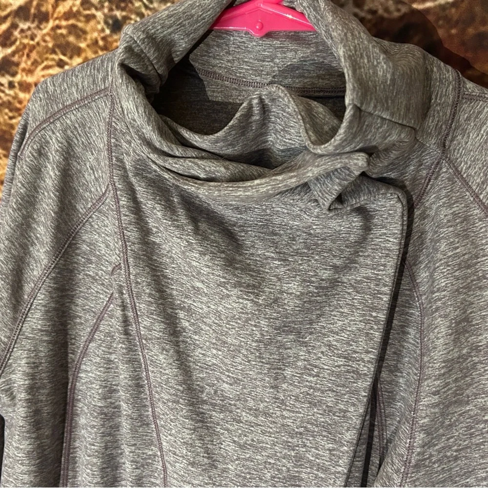 Lululemon Rulu Rally Wrap - Picture 5 of 12